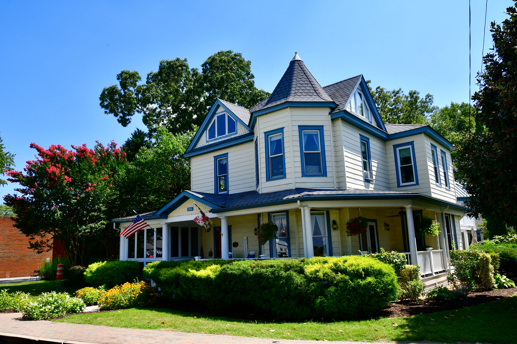 Solomons Victorian Inn Bed And Breakfast