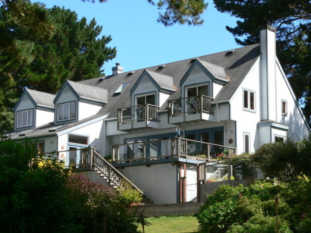 Lost Whale Inn Bed And Breakfast