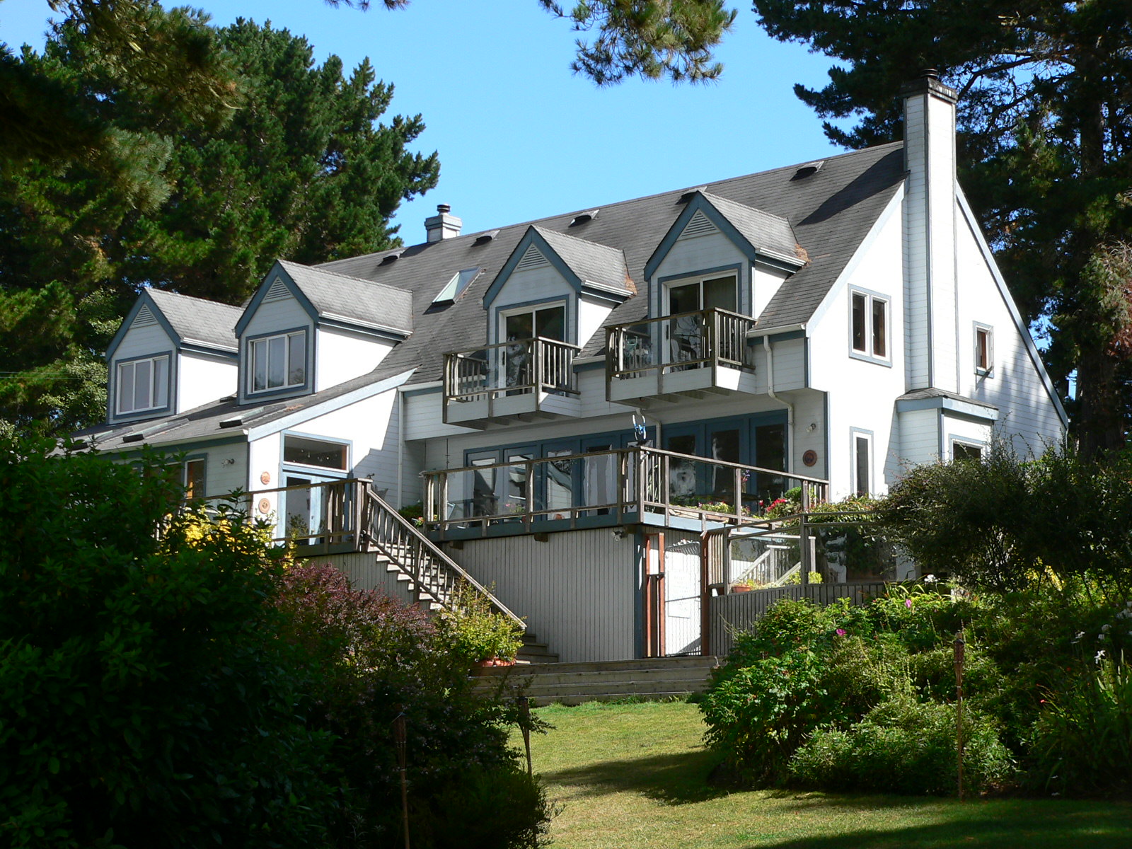 Lost Whale Inn Bed And Breakfast