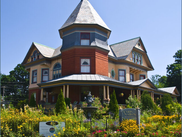 Union Gables Inn Bed And Breakfast