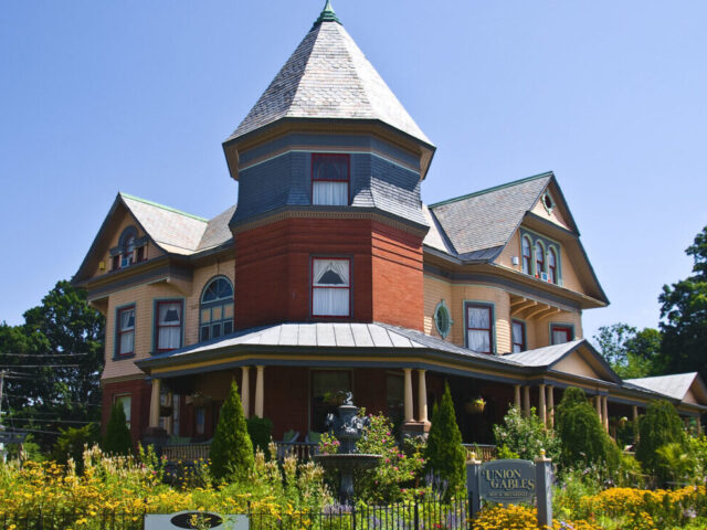 Union Gables Inn Bed And Breakfast