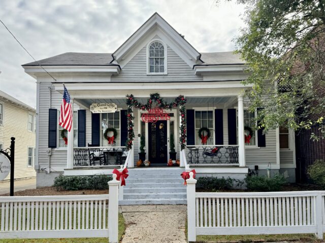 Chestnut Cottage Bed And Breakfast