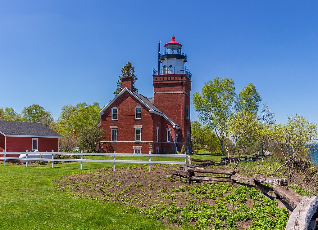 Big Bay Point Lighthouse B&B