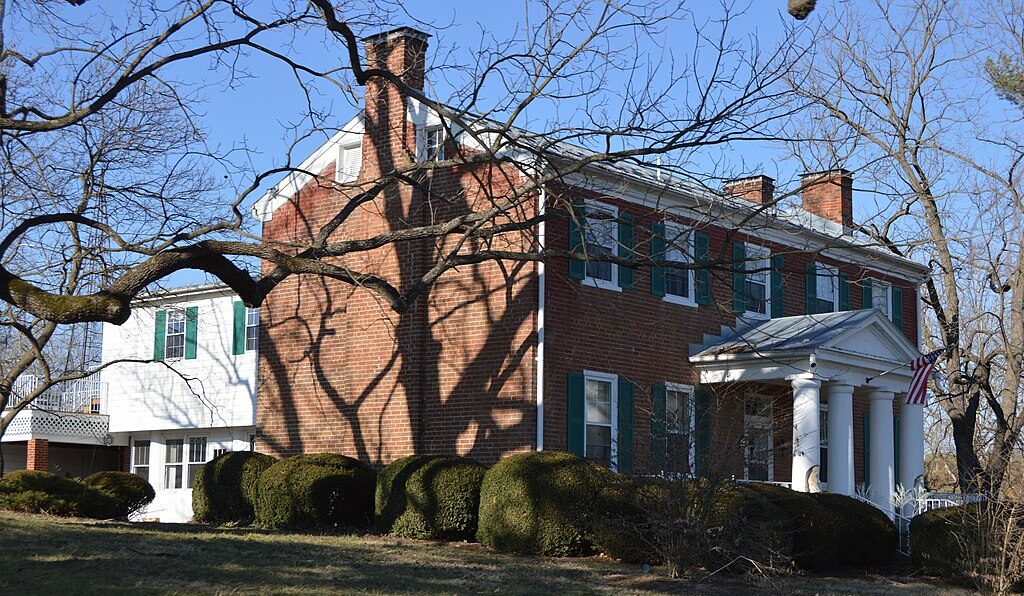 Cave Hill Farm Bed And Breakfast