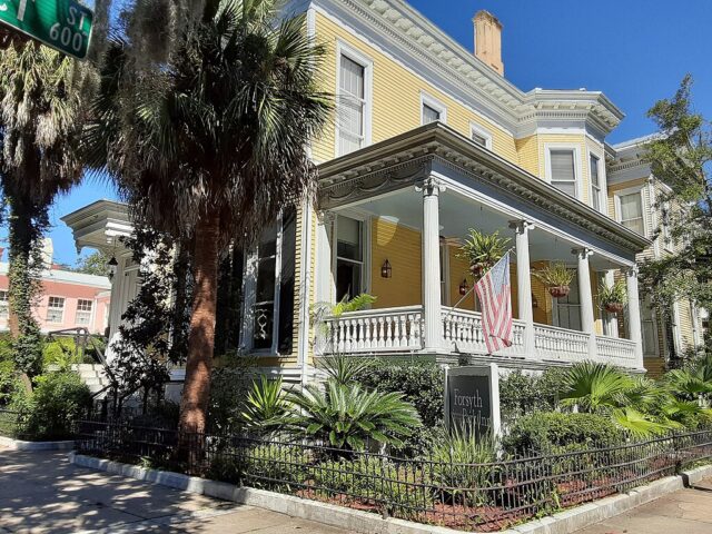 Forsyth Park Inn Bed And Breakfast
