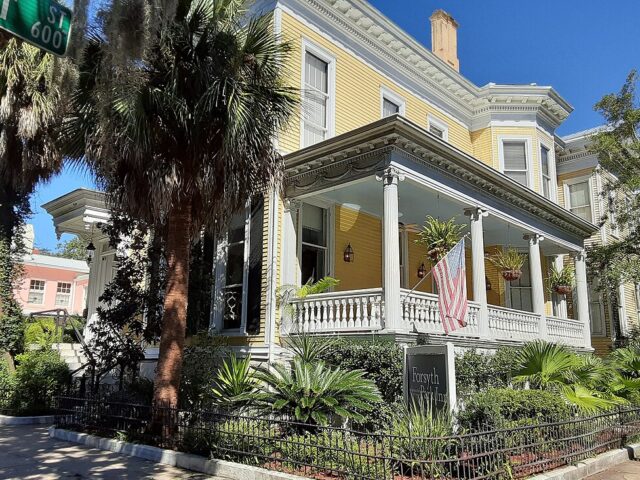 Forsyth Park Inn Bed And Breakfast