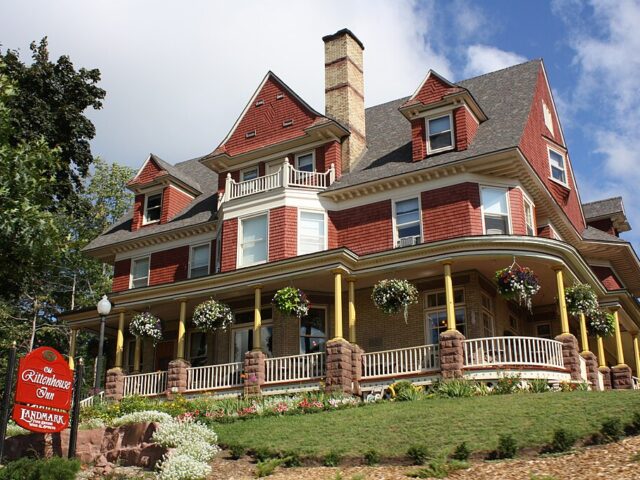 Old Rittenhouse Inn