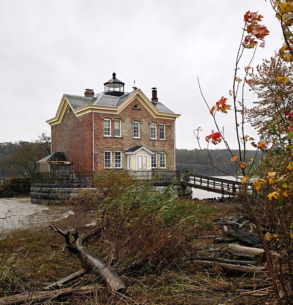 Saugerties Lighthouse Bed And Breakfast
