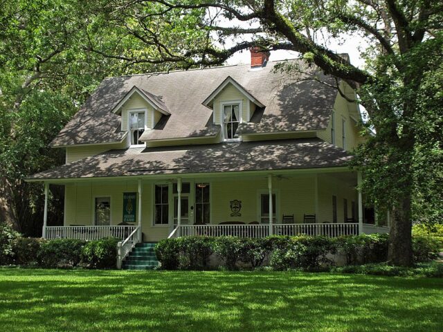 Magnolia Springs Bed And Breakfast