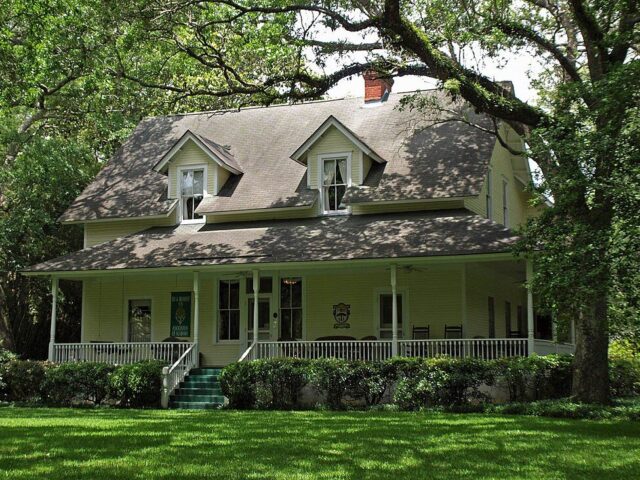 Magnolia Springs Bed And Breakfast