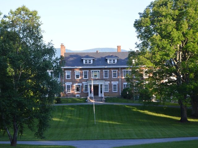 The Inn At Forest Oaks B&B