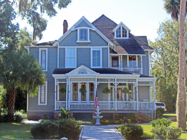 Seven Sister Inn Bed And Breakfast