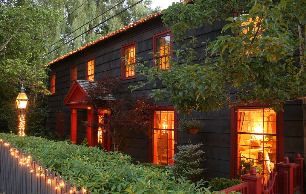 1795 Acorn Bed And Breakfast