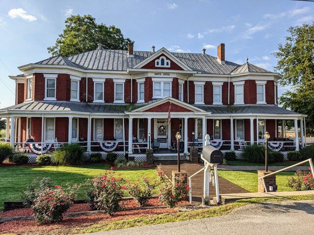 Grand victorian Inn B&B