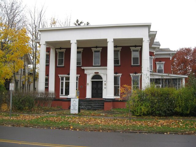 Erie Mansion Bed And Breakfast