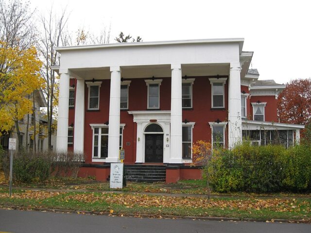 Erie Mansion Bed And Breakfast