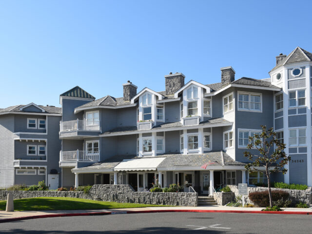 Blue Lantern Inn B&B