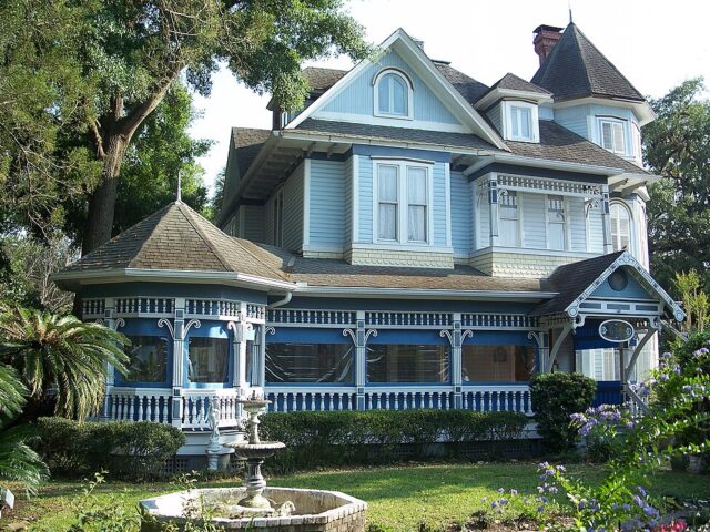 The Sweatwater Branch Inn