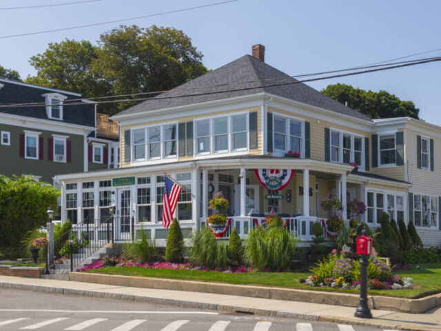 By the Sea Bed and Breakfast
