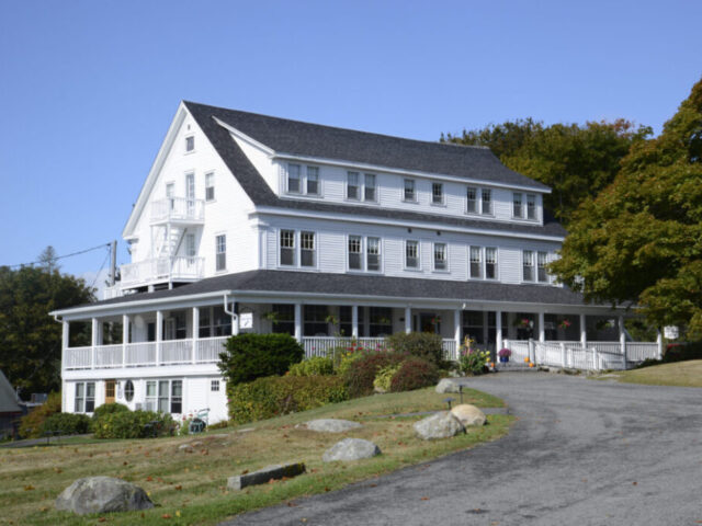 East Wind Inn B&B