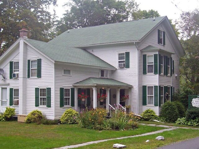 1870 Roebling Inn B&B