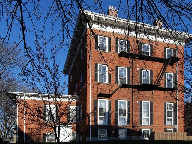 Christopher Dodge House B&B