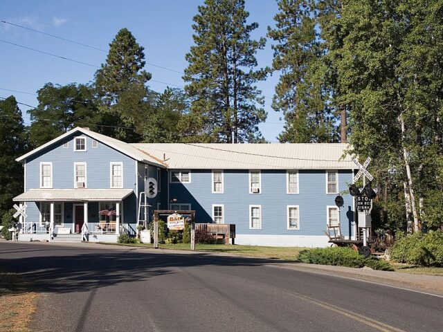 Iron Horse Inn Bed & Breakfast