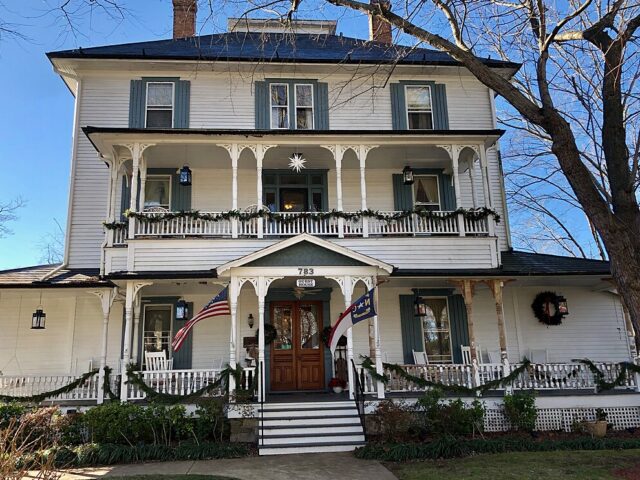 Waverly Inn Bed and Breakfast