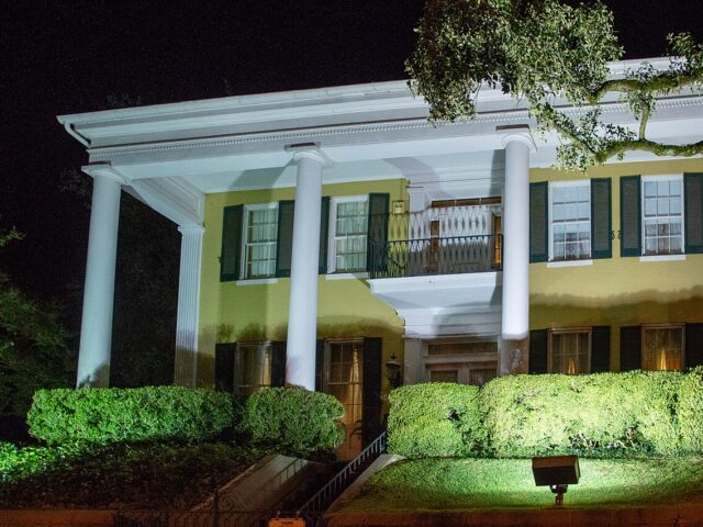 Anchuca Mansion Bed and Breakfast