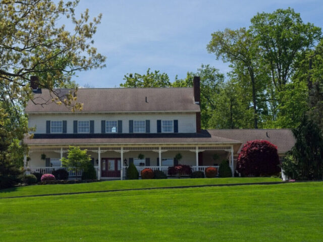 Charm Countryview Inn