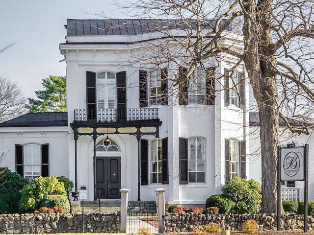 Blythewood Inn Bed & Breakfast