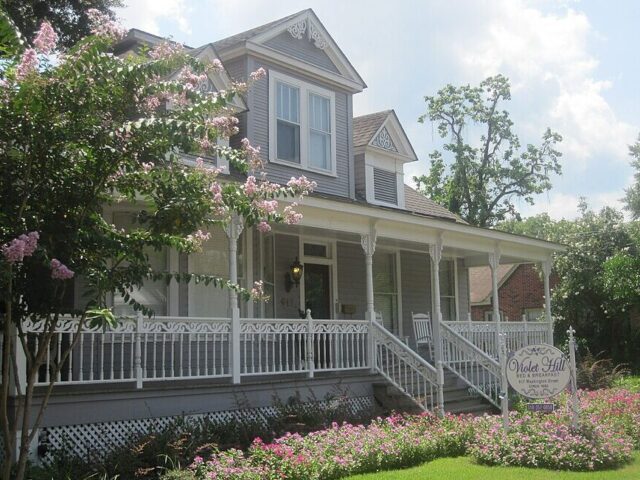 Violet Hill  Bed and Breakfast