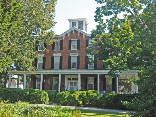 Brampton 1860 Bed and Breakfast
